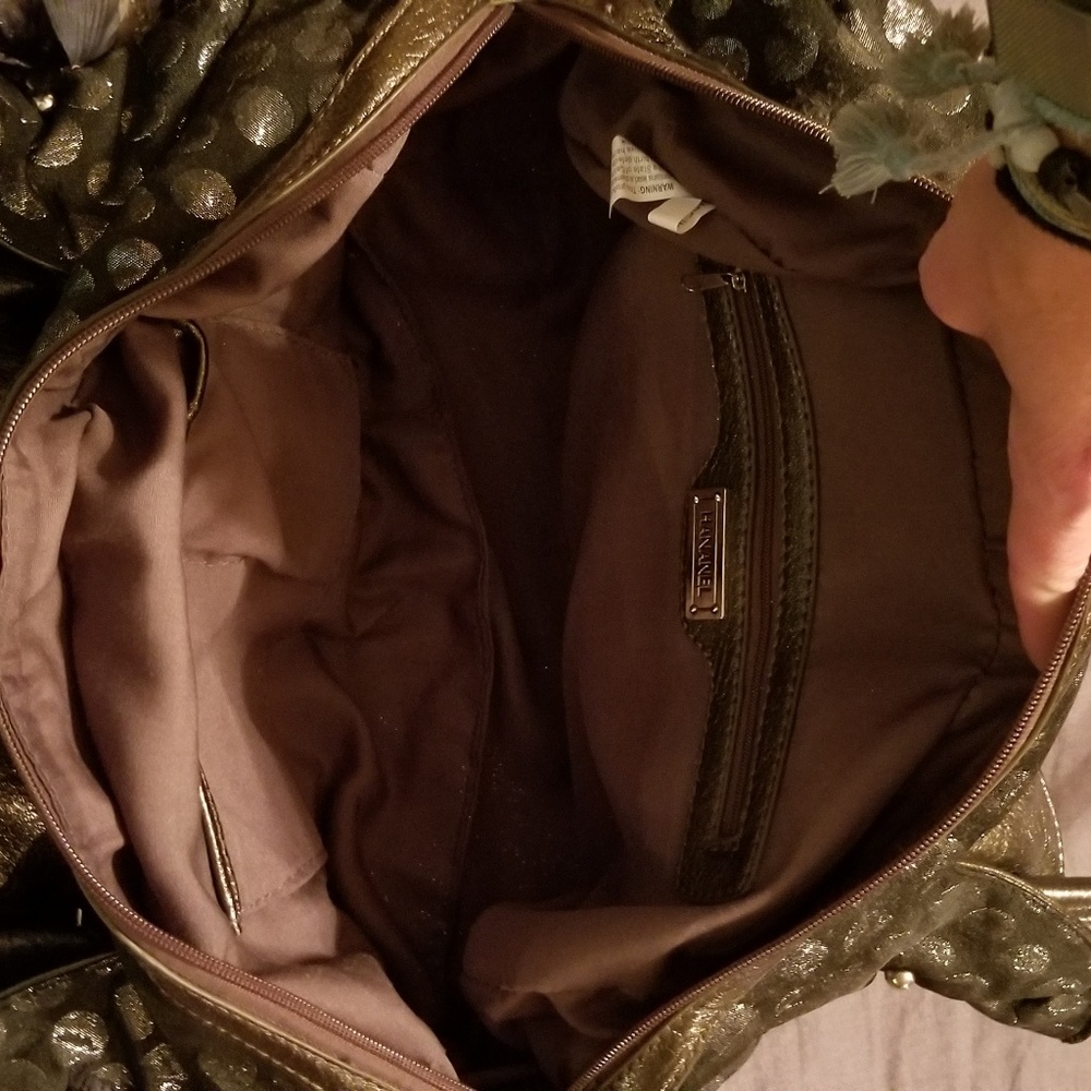 Handbag - Picture 2 of 3